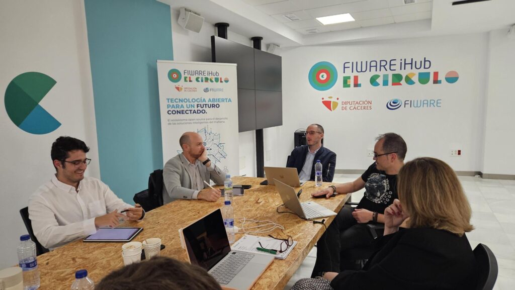 Reunión de bienvenida V convocatoria de Emprendimiento